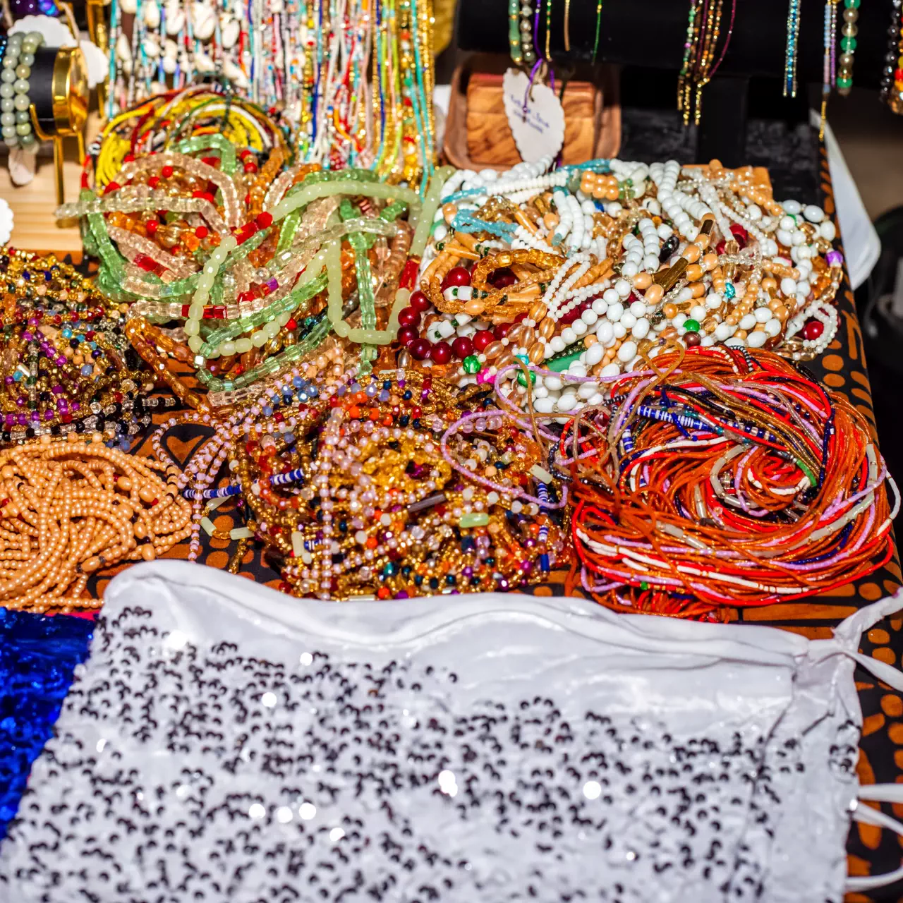 Colliers et perles Djelika Secrets